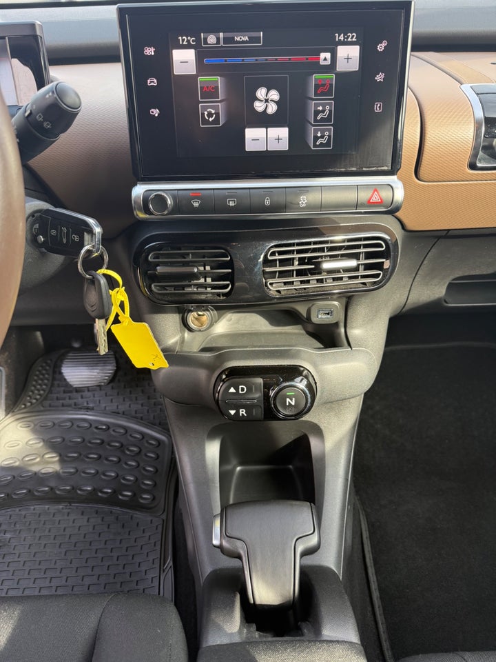 Peugeot 3008 1,2 e-THP 130 Allure EAT6 5d