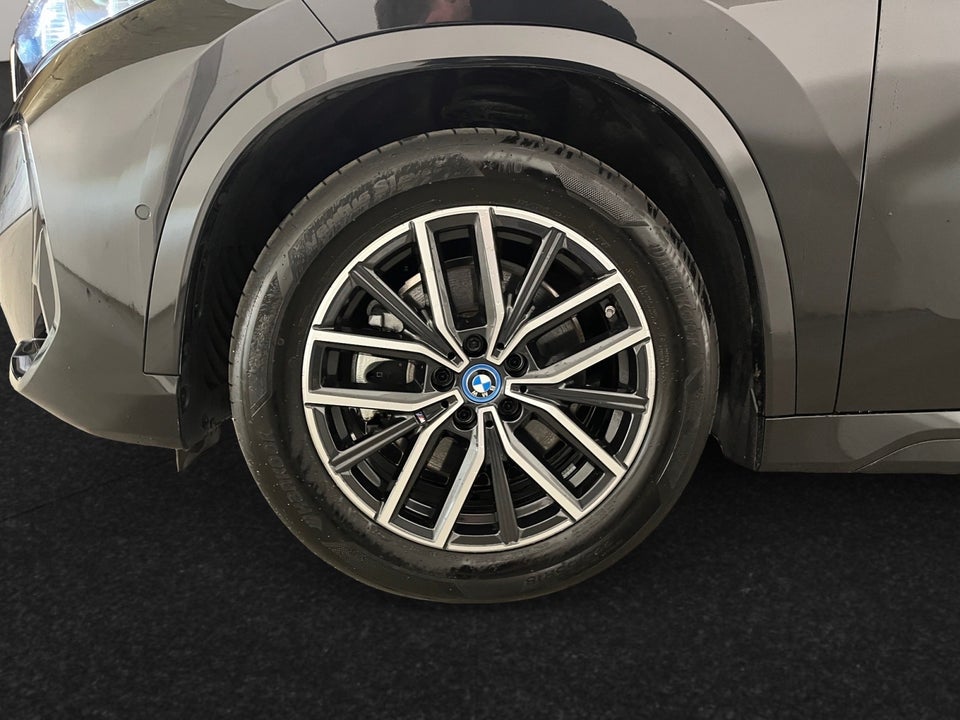 BMW iX1 xDrive30 M-Sport 5d