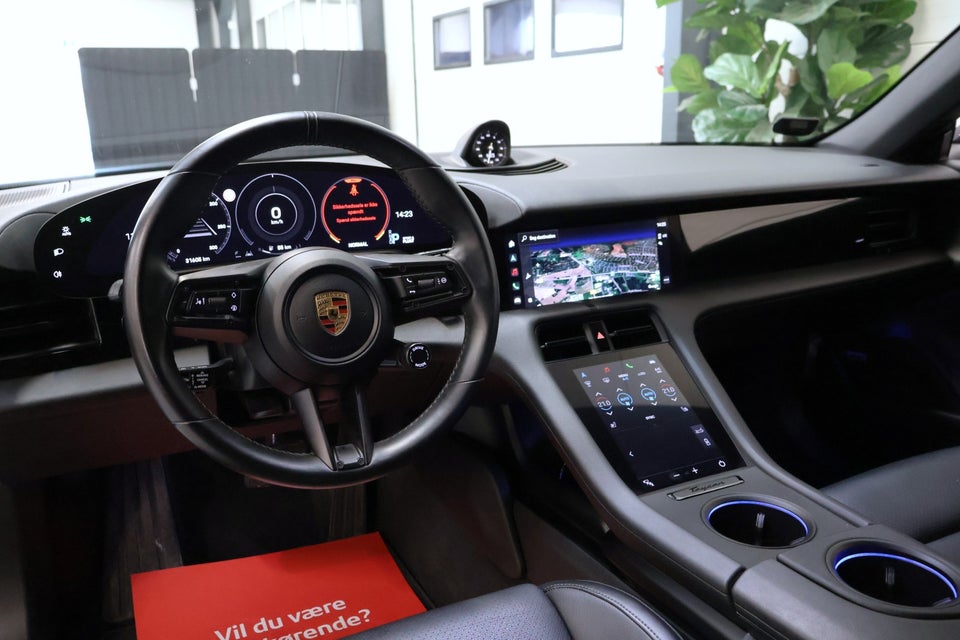 Porsche Taycan Sport Turismo 5d