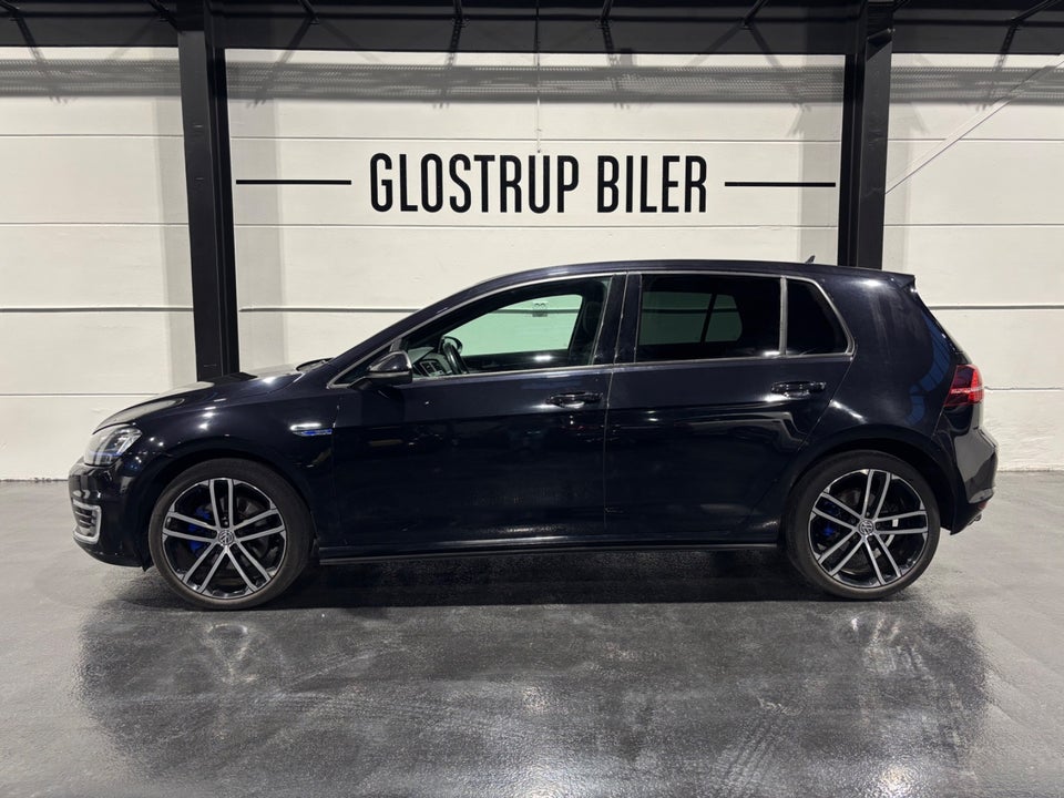 VW Golf VII 1,4 GTE Highline DSG 5d