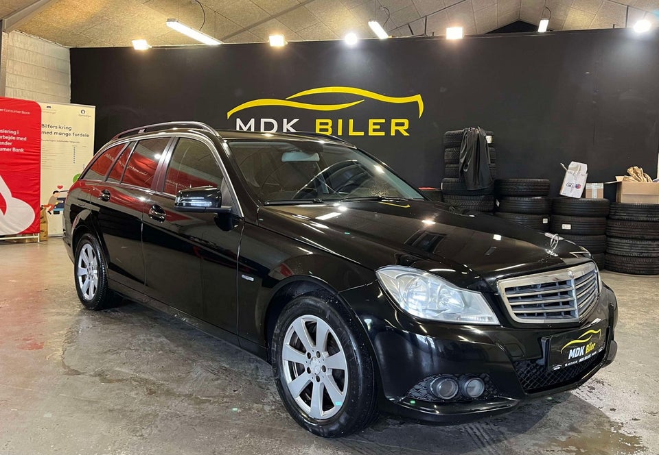 Mercedes C200 2,2 CDi Elegance stc. BE 5d