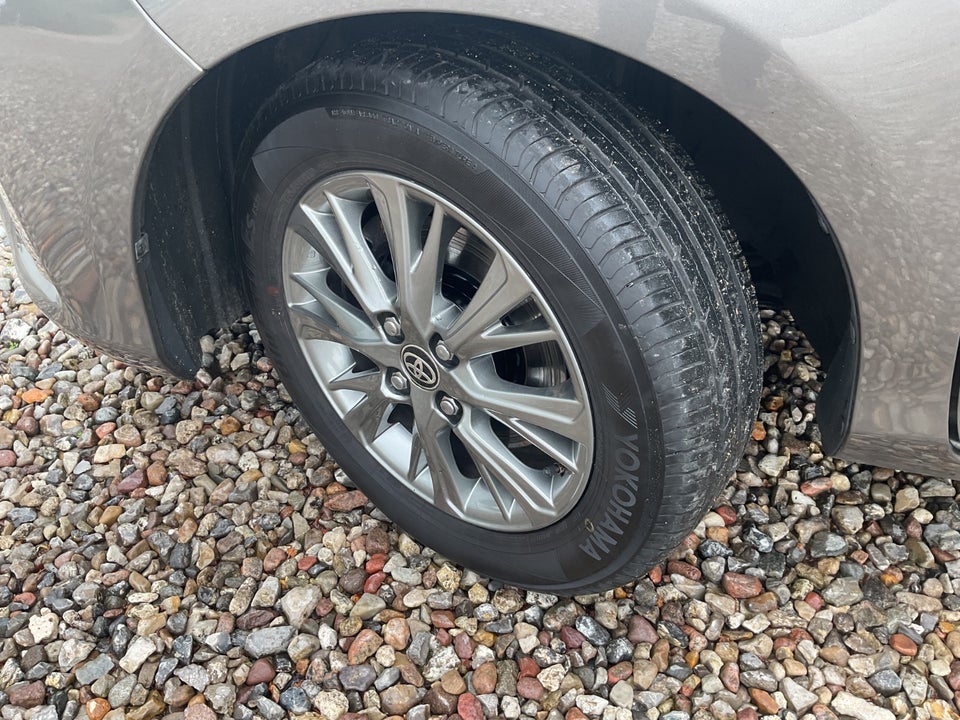 Toyota Yaris 1,5 VVT-iE T2 Premium 5d