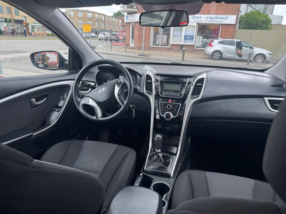 Hyundai i30 1,4 CVVT Comfort CW 5d