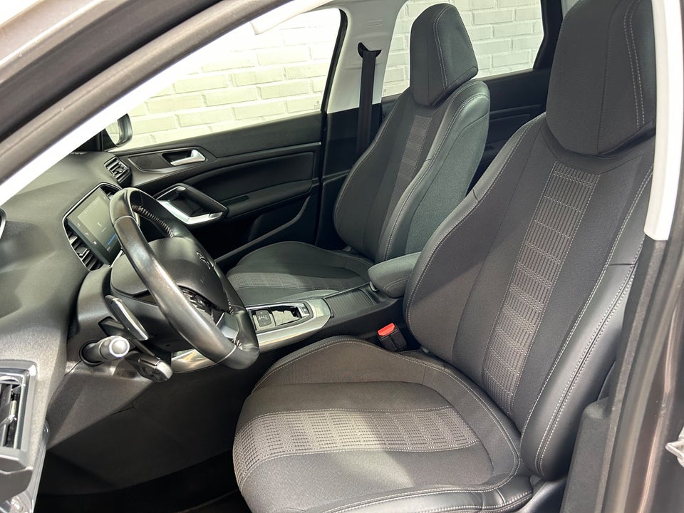 Peugeot 308 1,5 BlueHDi 130 Selection Sky SW EAT6 5d