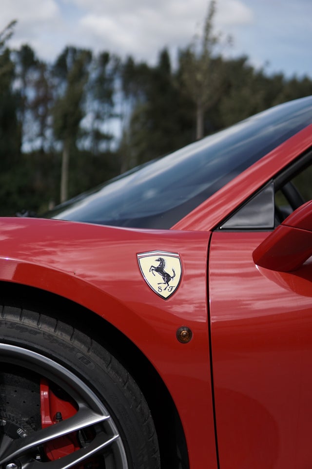 Ferrari 488 Spider 3,9 DCT 2d