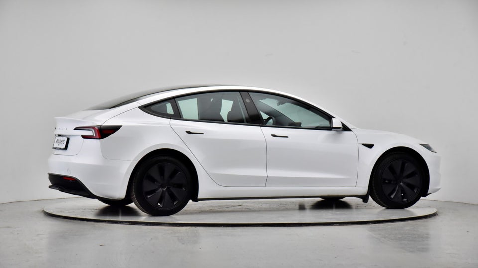 Tesla Model 3 RWD 4d