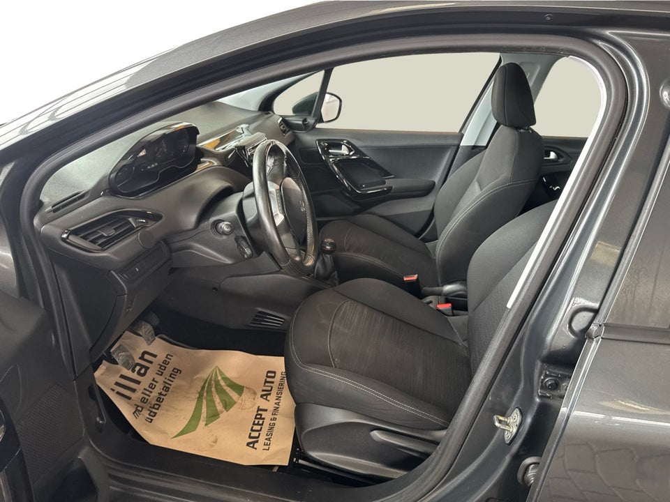 Peugeot 208 1,0 VTi Active 5d