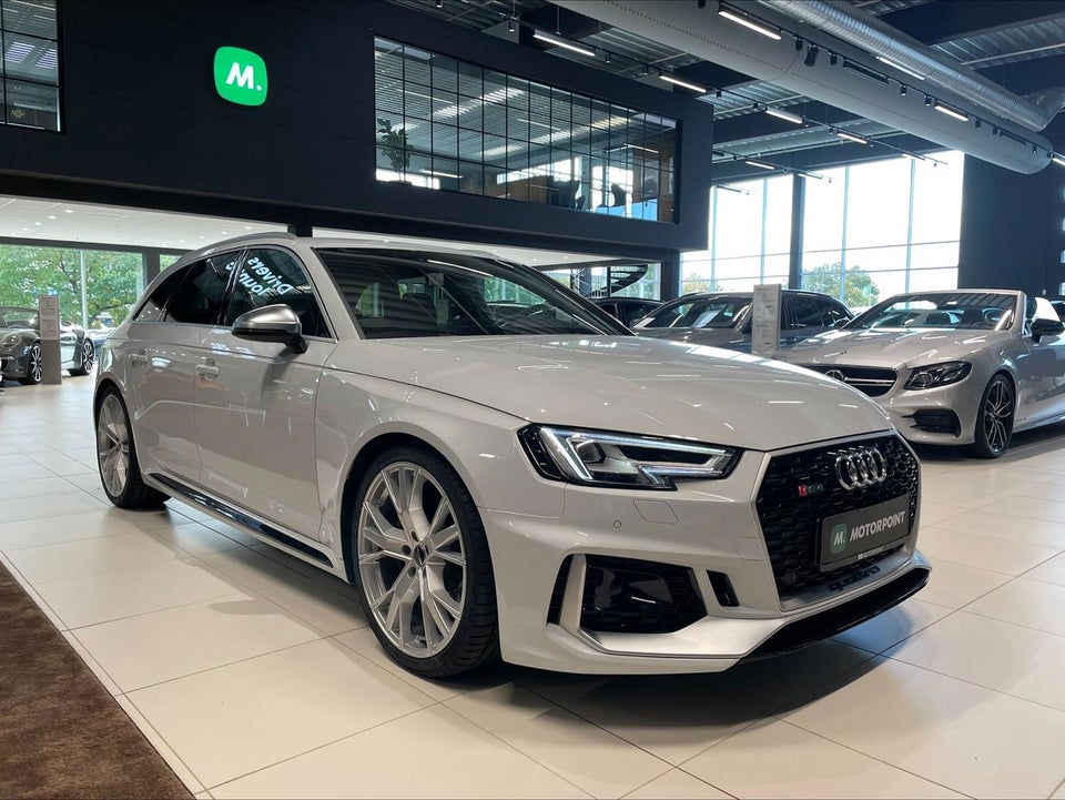 Audi RS4 2,9 TFSi Avant quattro Tiptr. 5d