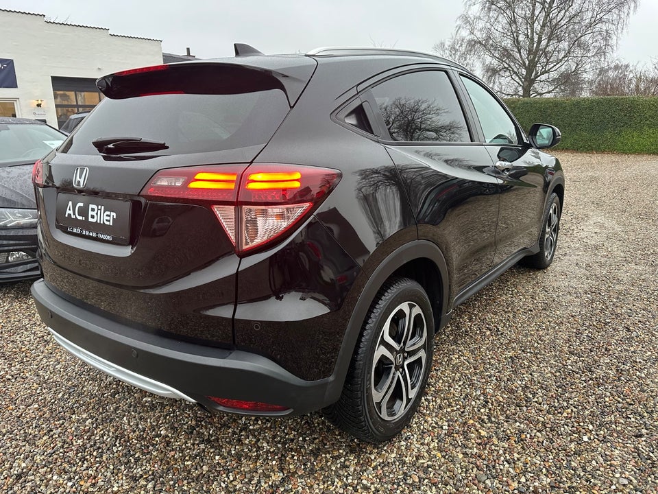 Honda HR-V 1,5 i-VTEC Executive CVT 5d