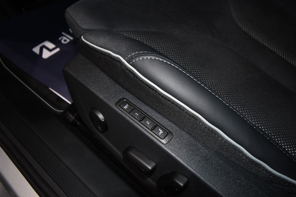 Skoda Enyaq 85 iV Sportline Advanced 5d