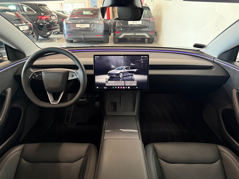 Tesla Model 3 Long Range AWD 4d