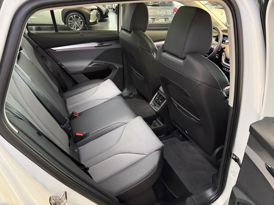 Skoda Enyaq 80 iV Loft 5d