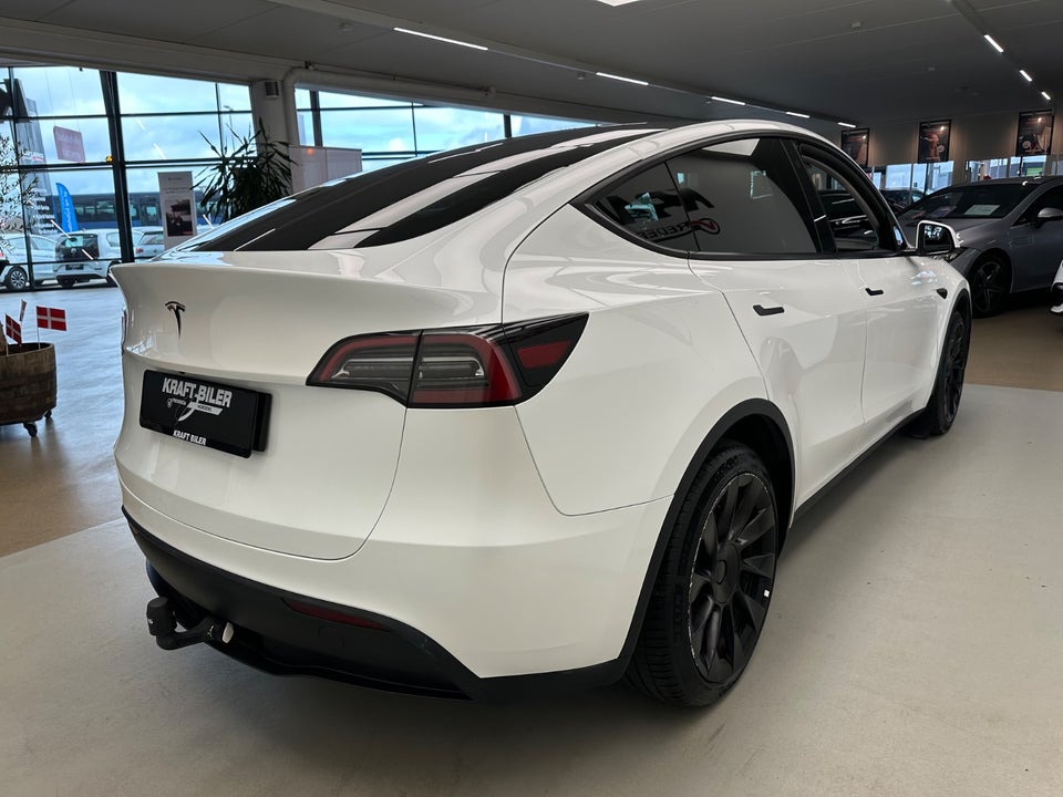 Tesla Model Y Long Range AWD 5d