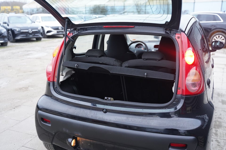 Peugeot 107 1,0 Active 5d