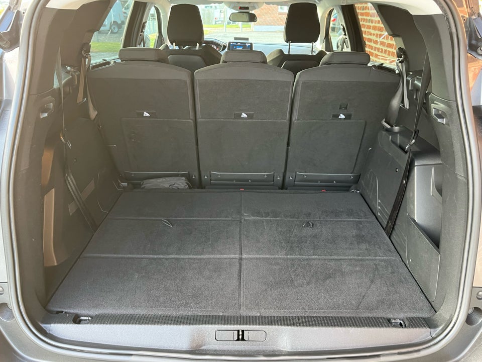 Peugeot 5008 1,5 BlueHDi 130 Active Pack EAT8 7prs 5d