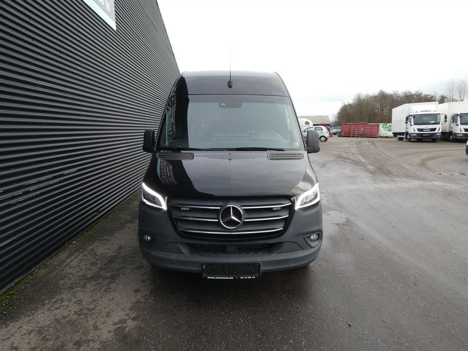Mercedes Sprinter 319 3,0 CDi A2 Kassevogn aut. RWD