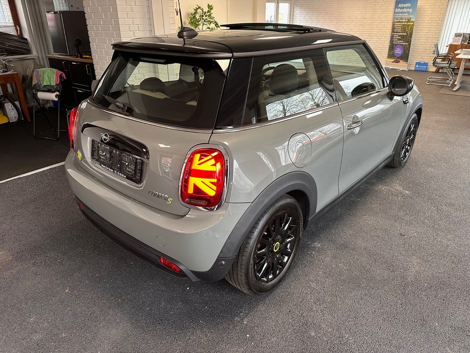 MINI Cooper SE Camden Edition 3d