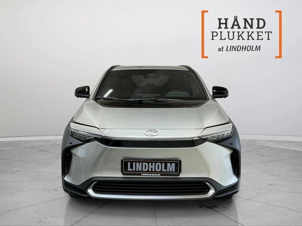 Toyota bZ4X Executive 5d