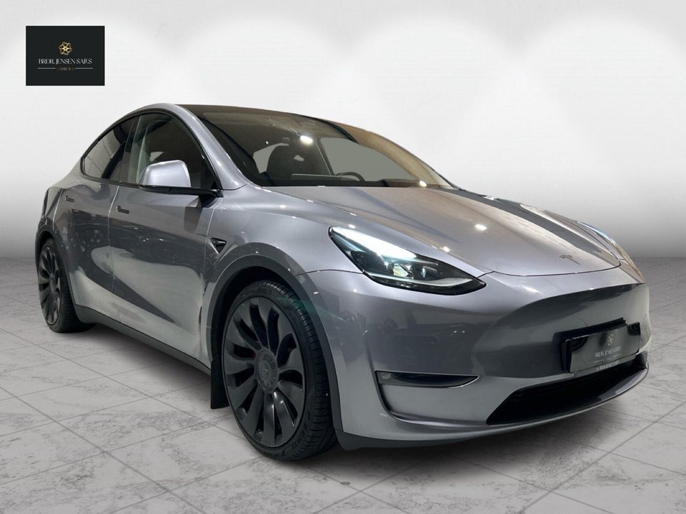 Tesla Model Y Performance AWD 5d