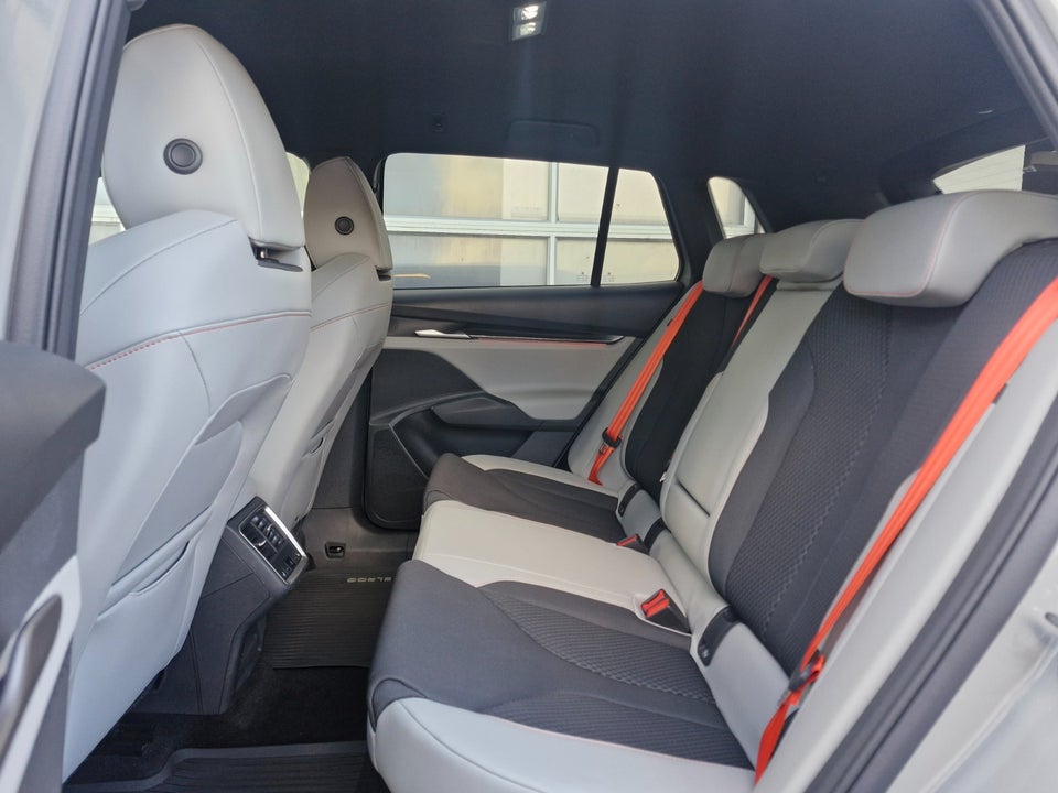 Skoda Elroq 85 iV Lodge 5d