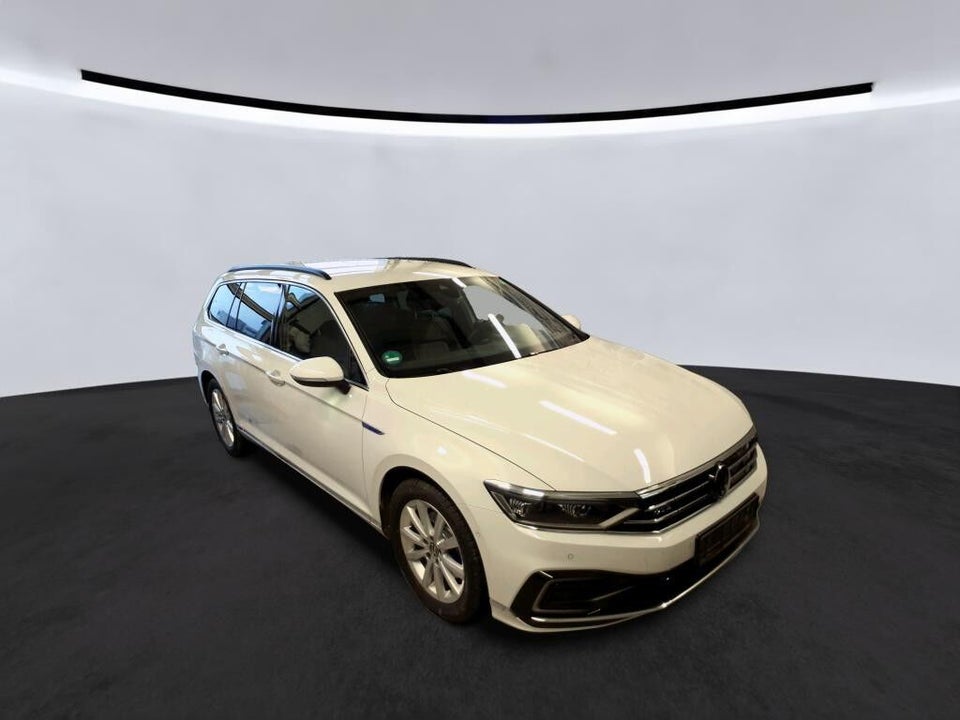 VW Passat 1,4 GTE Variant DSG 5d