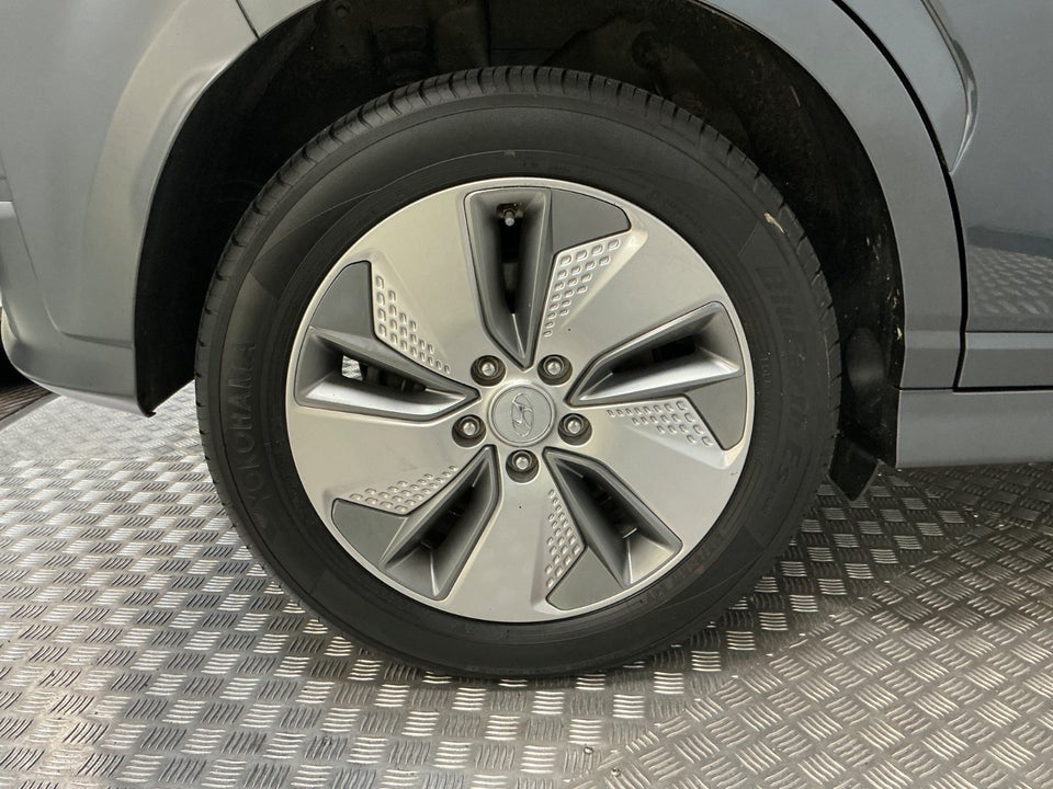 Hyundai Kona 64 EV Advanced 5d