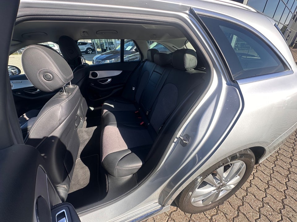 Mercedes C200 1,5 Advantage stc. aut. 5d