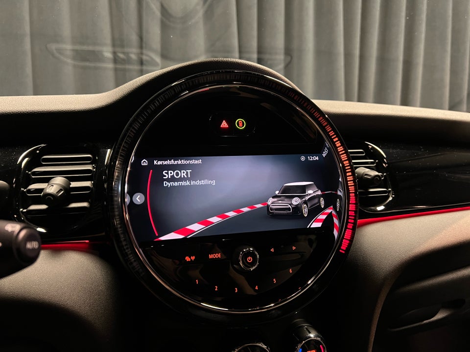 MINI Cooper SE Essential 3d