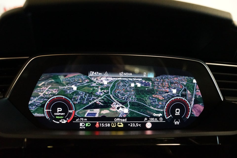 Audi Q8 e-tron 55 S-line quattro 5d