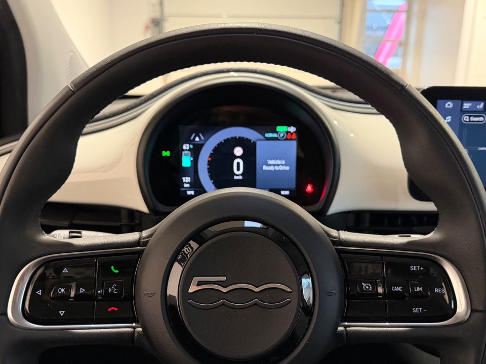 Fiat 500e 42 Icon 3d