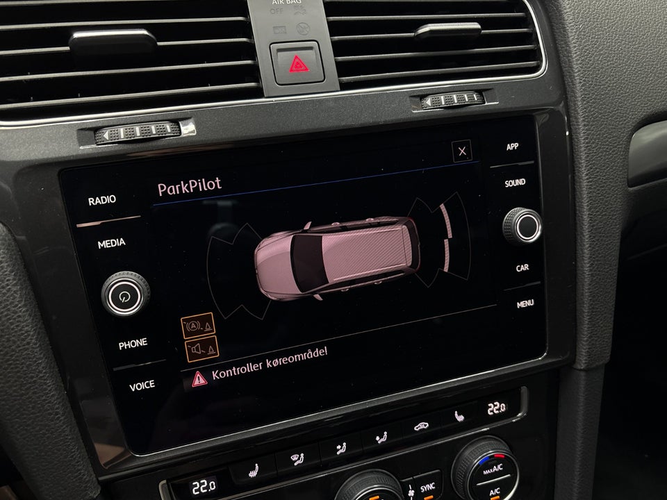 VW Golf VII 1,5 TSi 130 Highline Variant DSG 5d