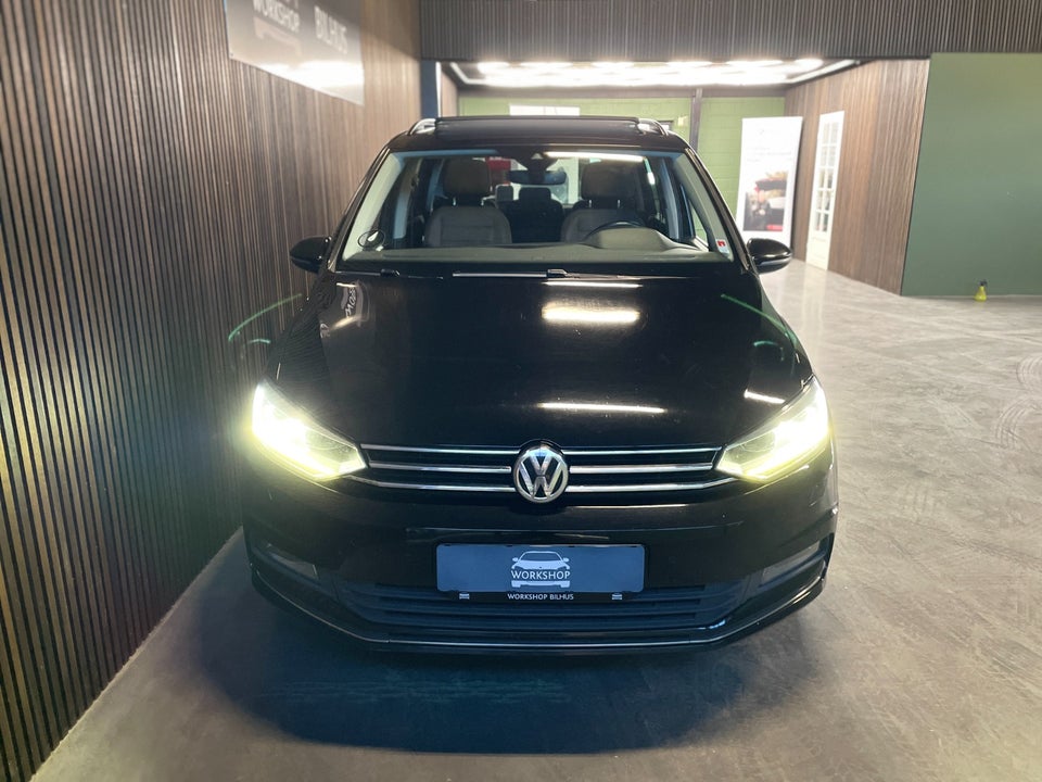 VW Touran 2,0 TDi 150 Highline DSG 7prs 5d