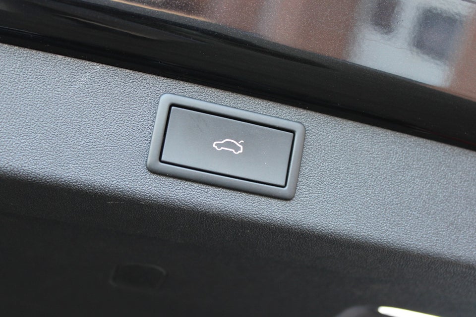 Skoda Enyaq 60 iV Clever Loft 5d