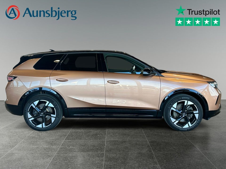 Opel Grandland-e 73 GS Sky 5d