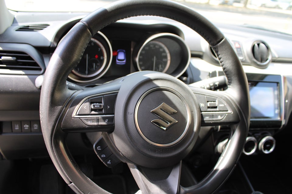 Suzuki Swift 1,0 Boosterjet SHVS Exclusive 5d