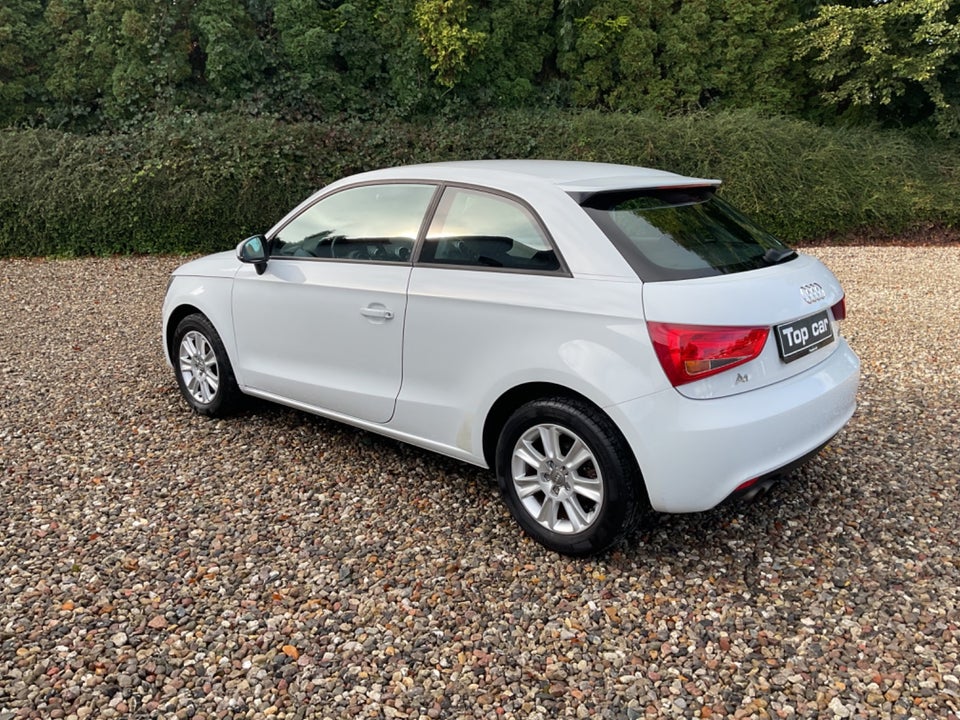 Audi A1 1,4 TFSi 122 Attraction 3d