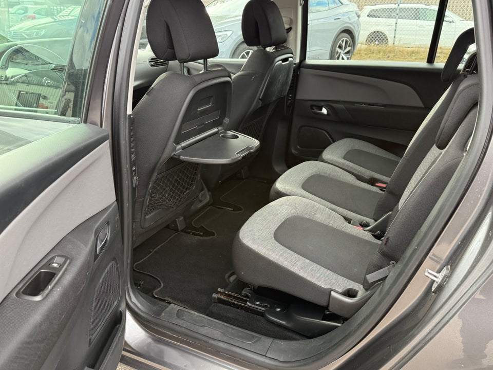 Citroën Grand C4 Picasso 1,2 PureTech 130 Attraction 7prs 5d