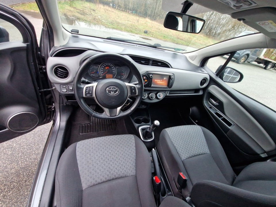 Toyota Yaris 1,4 D-4D T2 Touch 5d