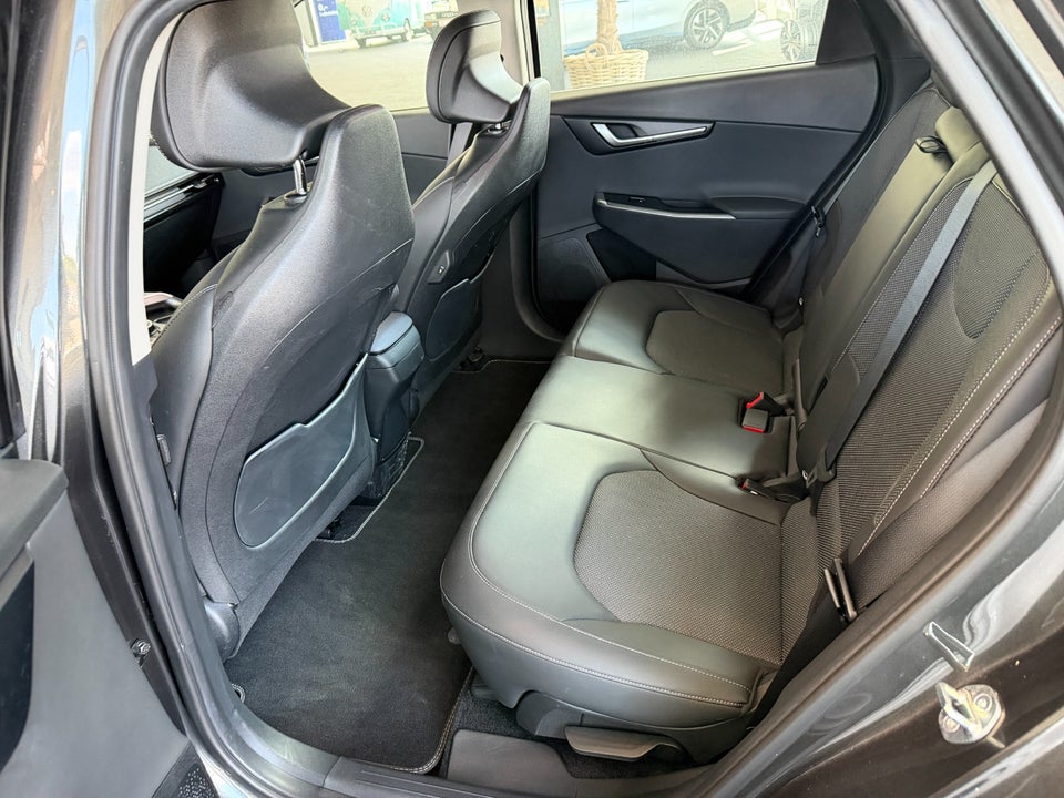 Kia EV6 58 Standard Range Access 5d