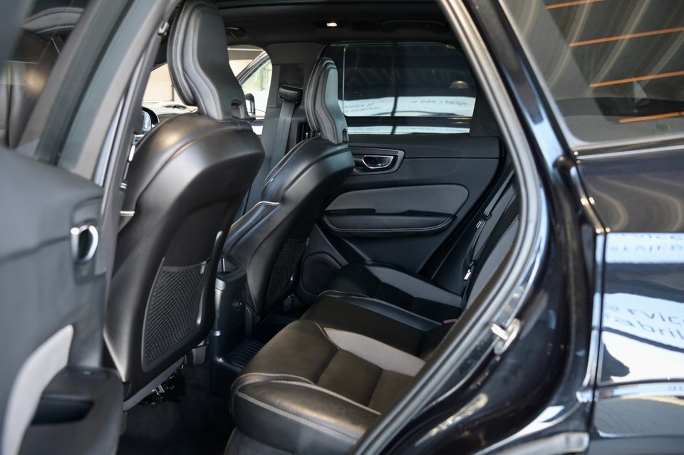 Volvo XC60 2,0 T8 ReCharge Ultimate Dark aut. AWD 5d