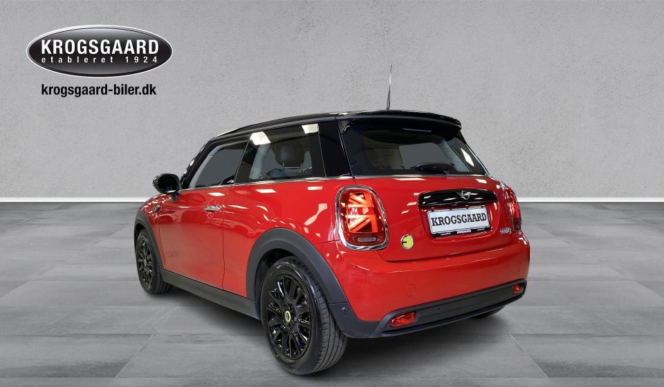 MINI Cooper SE Essential 3d