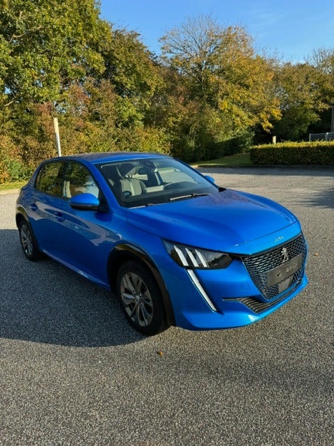 Peugeot e-208 50 GT 5d