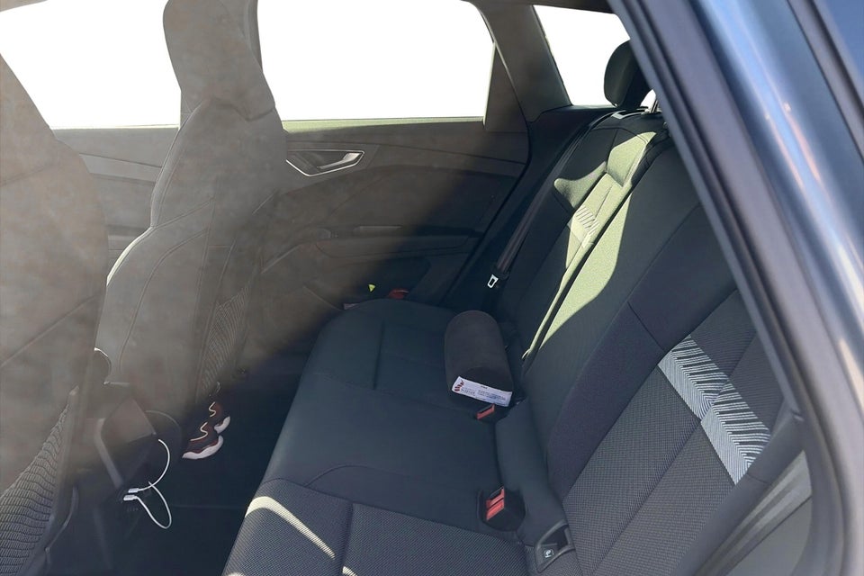 Audi Q4 e-tron 45 Progress quattro 5d