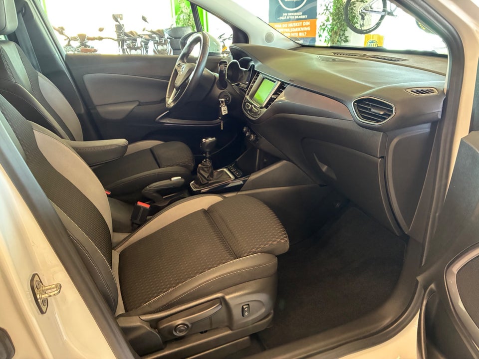 Opel Crossland X 1,2 T 110 Elegance 5d