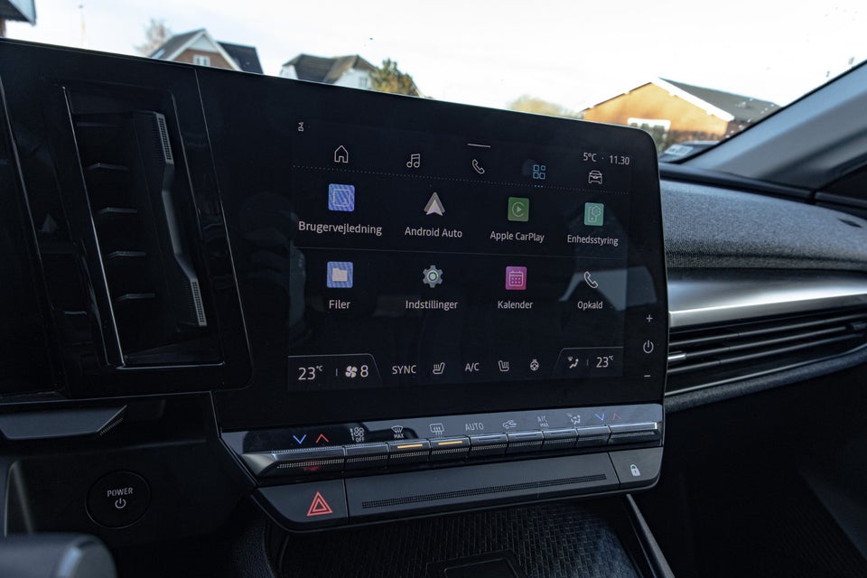 Renault Megane E-Tech 40 Equilibre 5d