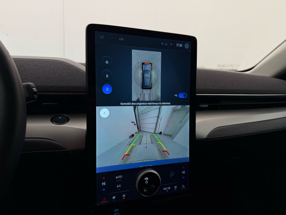 Ford Mustang Mach-E 75 Standard Range 5d