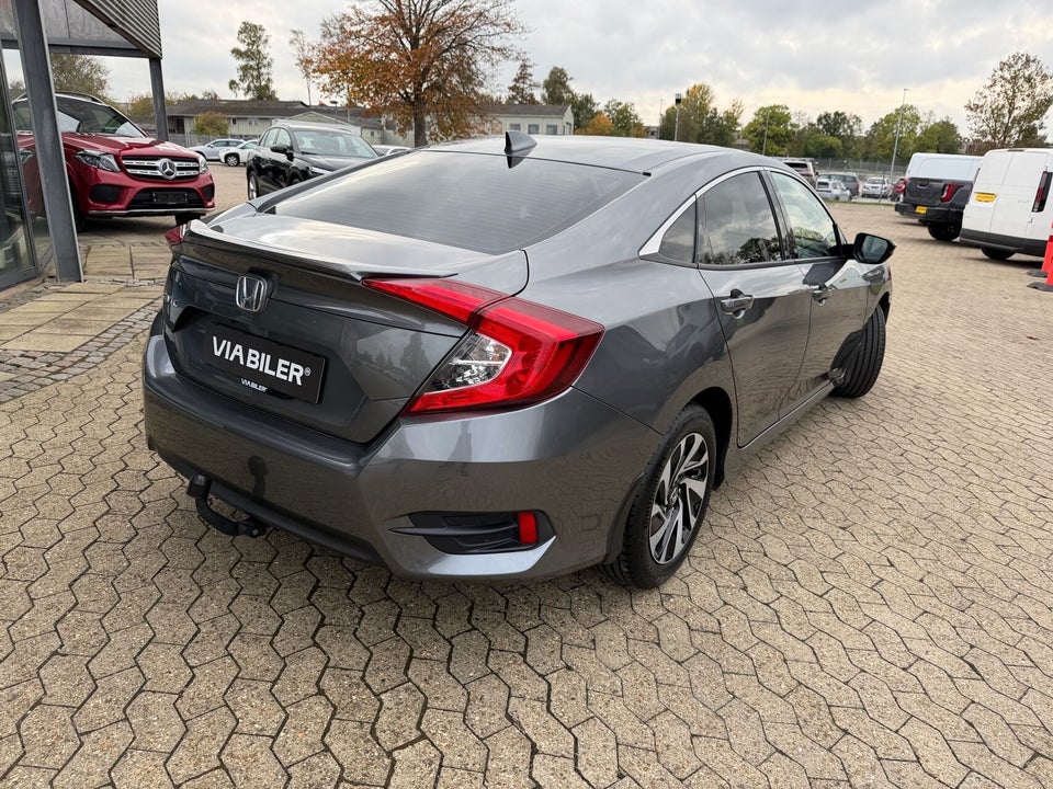 Honda Civic 1,5 VTEC Turbo Elegance 4d