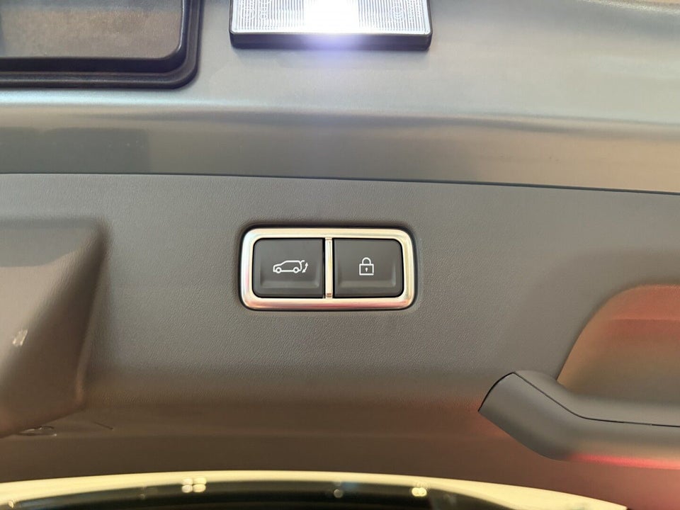 Kia EV9 76 Standard Range Upgrade RWD 7prs 5d