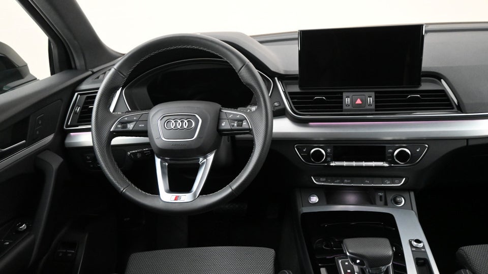 Audi Q5 55 TFSi e S-line quattro S-tr. 5d