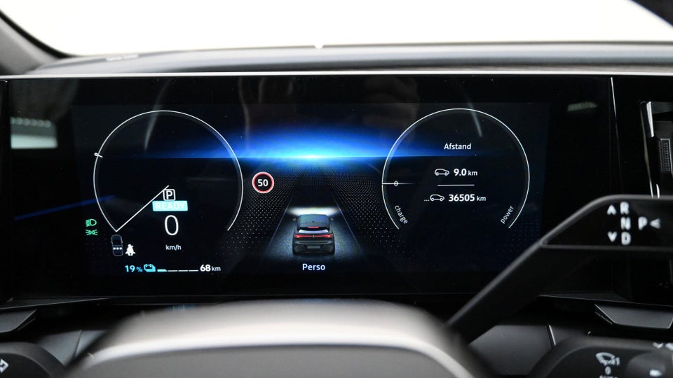 Renault Megane E-Tech 60 Iconic 5d